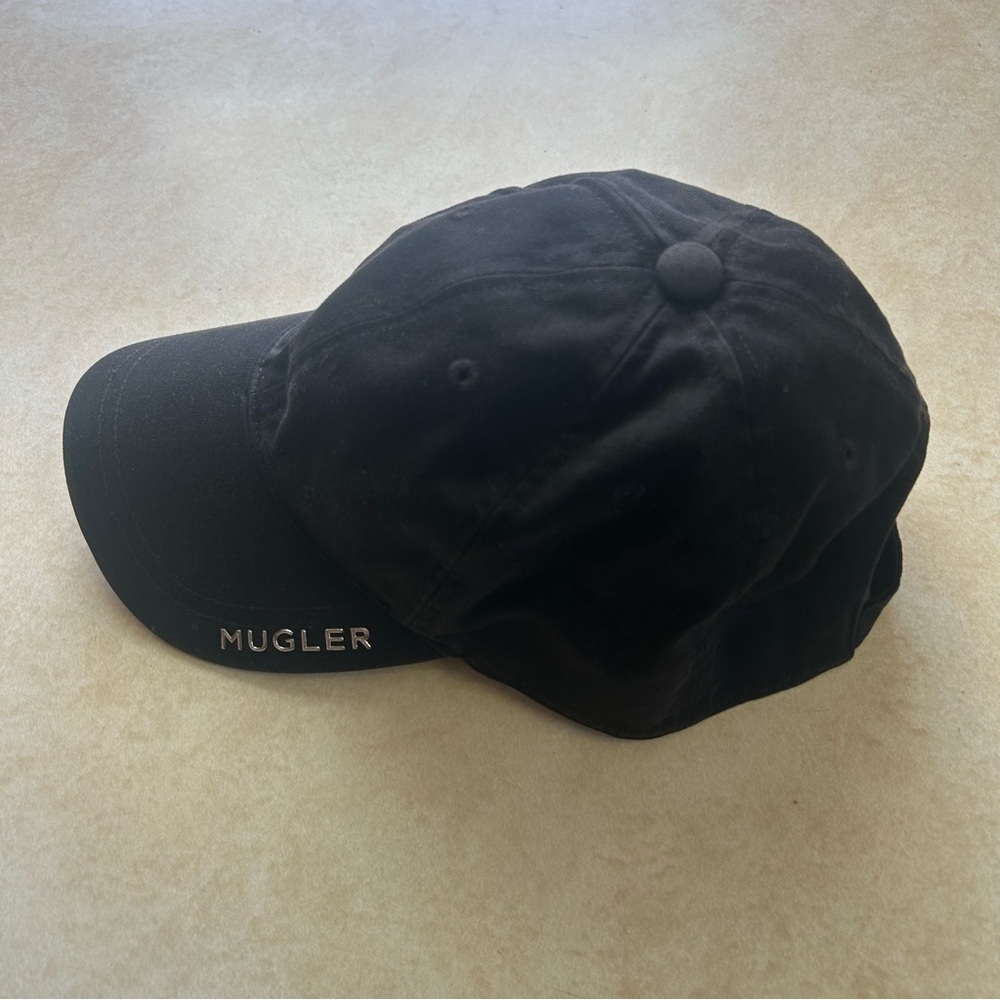 Mugler Black Cap - Picture 4 of 9